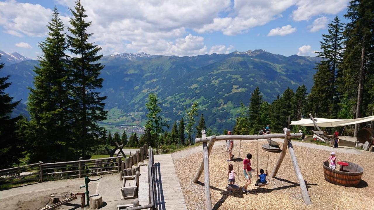 Landhaus Katharina Bis 12 Personen Mit Saunachalet Und Blick Auf Die Bergwelt Des Zillertals Hippach Eksteriør bilde
