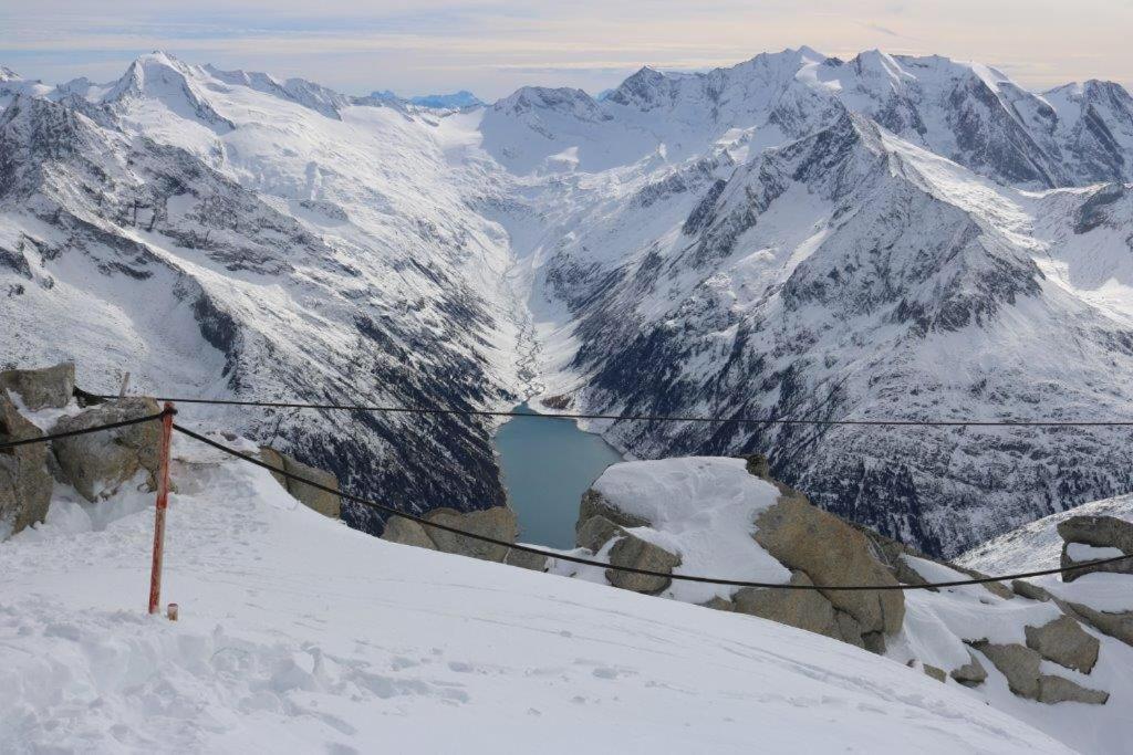 Landhaus Katharina Bis 12 Personen Mit Saunachalet Und Blick Auf Die Bergwelt Des Zillertals Hippach Eksteriør bilde